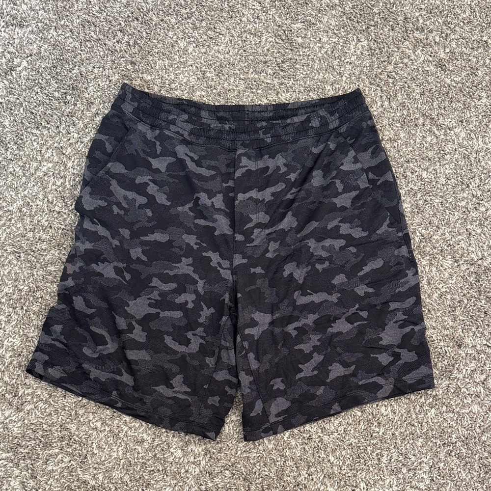 lululemon athletica Men's Dark Camo Athletic Shorts
